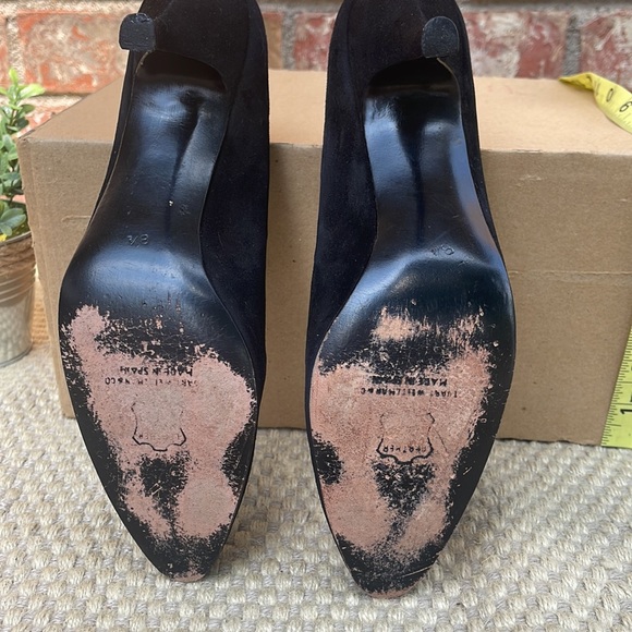 Stuart Weitzman black and gold  suede size 81/2. - Picture 4 of 9